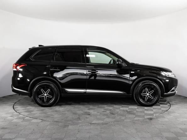 Mitsubishi Outlander III Рестайлинг 2 с пробегом 2017 года, цена 1 499 000 рублей, 177346 км, внедорожник, Автокод Объявления