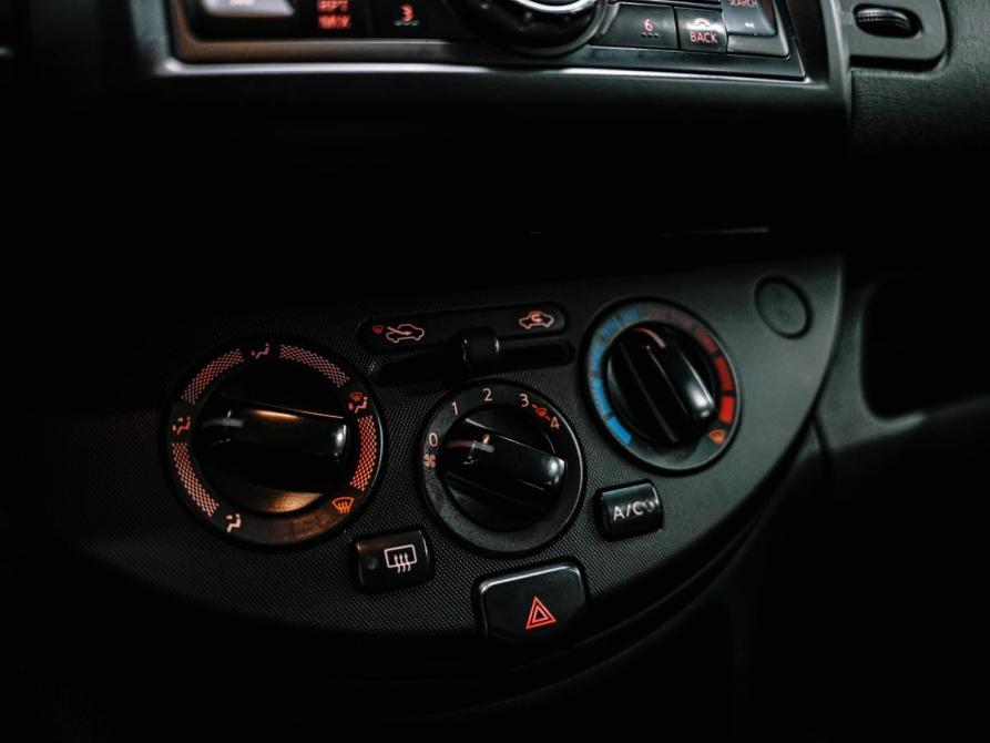 Nissan Note I Рестайлинг Красноярск  - изображение 28