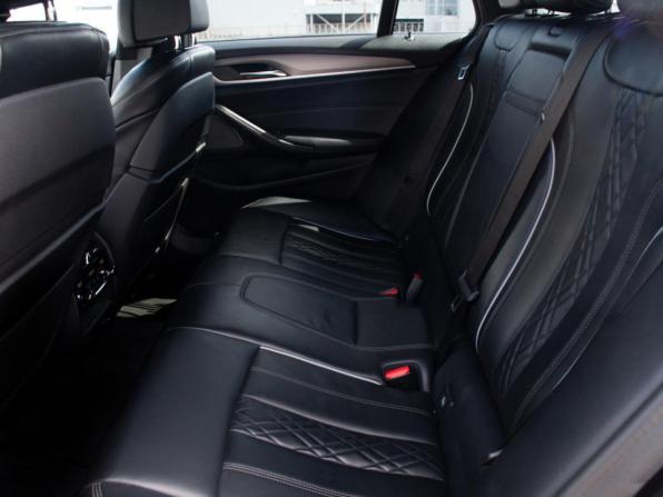 BMW 5 серии VII (G30/G31/G38) с пробегом 2018 года, цена 3 998 000 рублей, 137168 км, универсал, Автокод Объявления