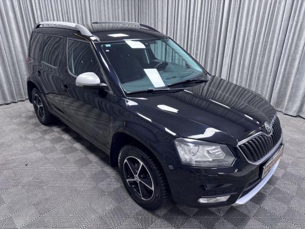 Skoda Yeti I Рестайлинг с пробегом 2014 года, цена 1 400 000 рублей, 135957 км, внедорожник, Автокод Объявления