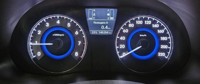Hyundai Solaris I Рестайлинг с пробегом 2014 года, цена 815 000 рублей, 145000 км, седан, Автокод Объявления