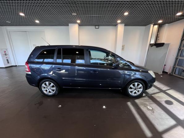 Opel Zafira B Рестайлинг с пробегом 2009 года, цена 522 000 рублей, 234808 км, компактвэн, Автокод Объявления