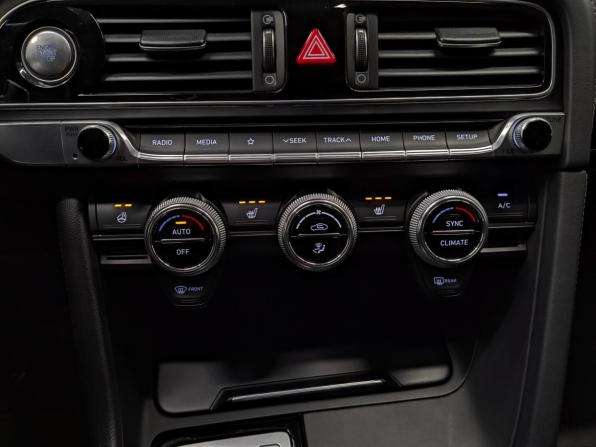 Genesis G70 I с пробегом 2020 года, цена 2 730 000 рублей, 134782 км, седан, Автокод Объявления