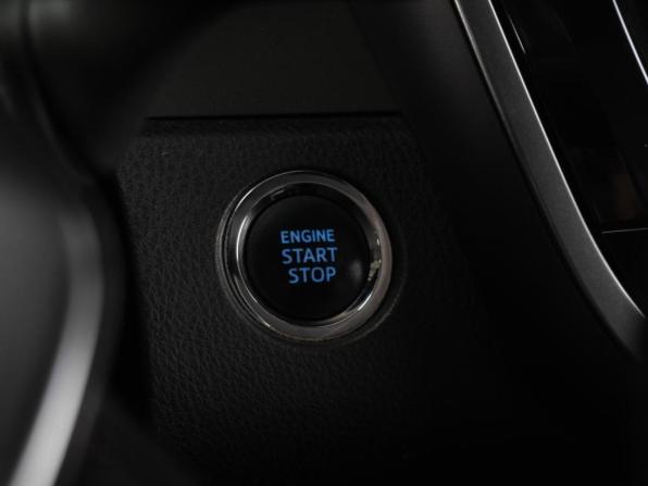 Toyota Camry VIII (XV70) Рестайлинг с пробегом 2021 года, цена 2 915 000 рублей, 144666 км, седан, Автокод Объявления