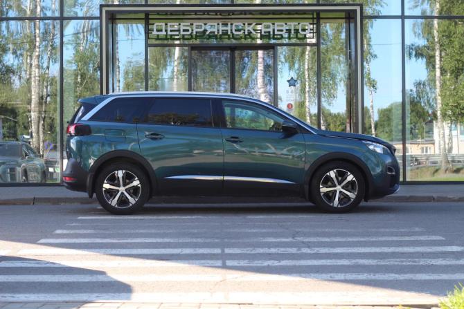 Peugeot 5008 II с пробегом 2018 года, цена 2 090 000 рублей, 67588 км, внедорожник, Автокод Объявления