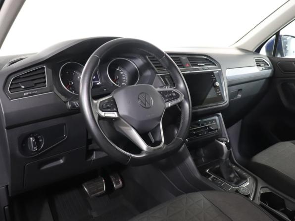 Volkswagen Tiguan II Рестайлинг с пробегом 2020 года, цена 3 349 900 рублей, 62000 км, внедорожник, Автокод Объявления