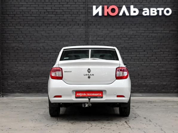 Renault Logan II с пробегом 2018 года, цена 775 000 рублей, 111707 км, седан, Автокод Объявления