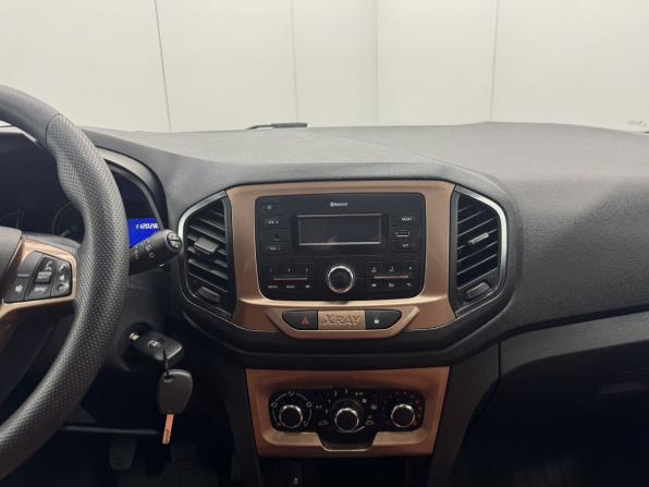Lada (ВАЗ) XRAY I с пробегом 2018 года, цена 870 000 рублей, 112028 км, хэтчбек, Автокод Объявления
