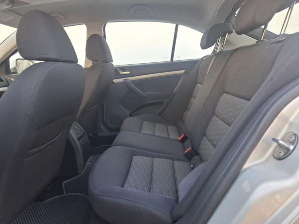 Skoda Octavia II (A5) Рестайлинг с пробегом 2012 года, цена 670 000 рублей, 252906 км, лифтбек, Автокод Объявления