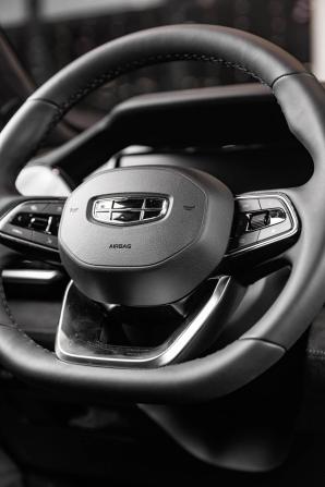 Новый Geely Monjaro I 2026 года, цена 4 954 990 рублей, внедорожник, Автокод Объявления