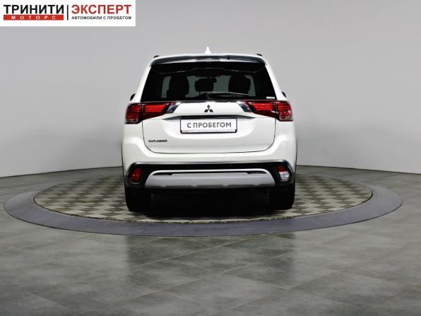 Mitsubishi Outlander III Рестайлинг 3 с пробегом 2021 года, цена 2 497 000 рублей, 111668 км, внедорожник, Автокод Объявления