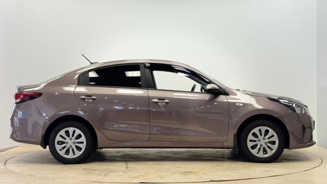 Kia Rio IV Рестайлинг с пробегом 2020 года, цена 1 450 000 рублей, 41812 км, седан, Автокод Объявления