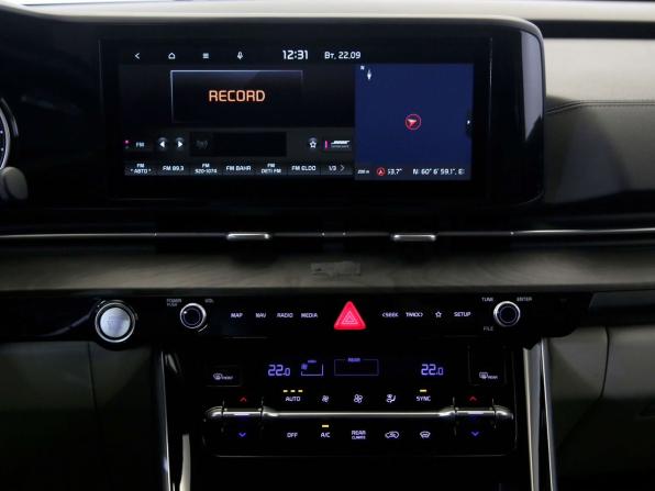 Kia Carnival IV с пробегом 2023 года, цена 3 950 000 рублей, 94000 км, минивэн, Автокод Объявления