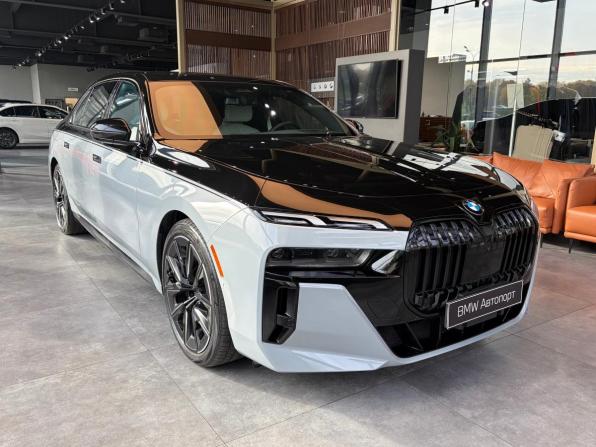 BMW 7 серии VII (G70) с пробегом 2023 года, цена 15 900 000 рублей, 14259 км, седан, Автокод Объявления
