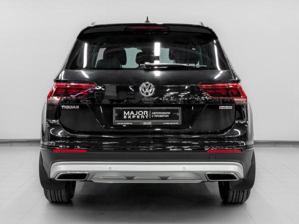 Volkswagen Tiguan II с пробегом 2019 года, цена 2 350 000 рублей, 141508 км, внедорожник, Автокод Объявления