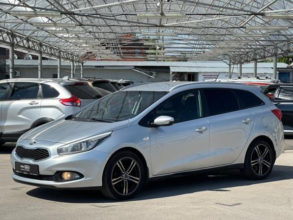 Kia Ceed II с пробегом 2014 года, цена 1 009 000 рублей, 193441 км, универсал, Автокод Объявления