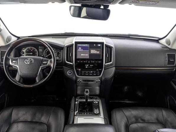 Toyota Land Cruiser 200 Series Рестайлинг 2 с пробегом 2020 года, цена 8 350 000 рублей, 131306 км, внедорожник, Автокод Объявления