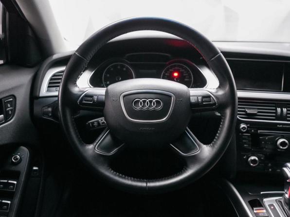 Audi A4 IV (B8) Рестайлинг с пробегом 2013 года, цена 1 225 000 рублей, 220000 км, седан, Автокод Объявления