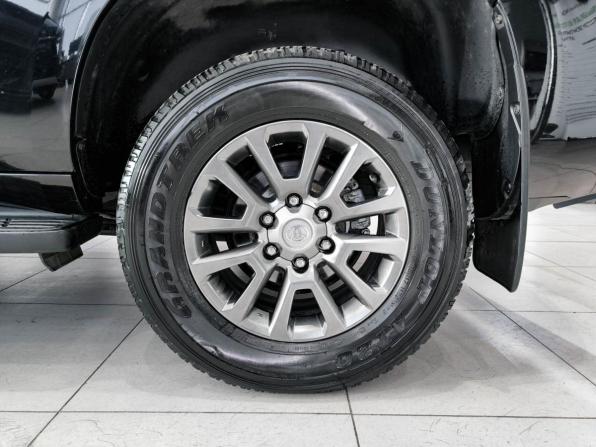 Toyota Land Cruiser Prado 150 Series Рестайлинг 1 с пробегом 2014 года, цена 3 099 000 рублей, 275000 км, внедорожник, Автокод Объявления