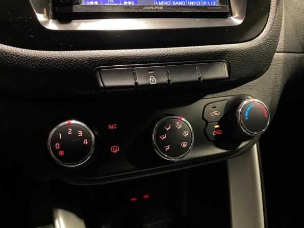 Kia Ceed II с пробегом 2013 года, цена 950 000 рублей, 233753 км, хэтчбек, Автокод Объявления