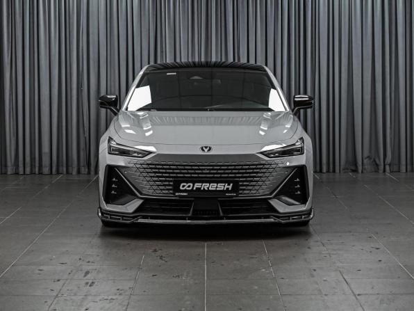 Changan UNI-V I с пробегом 2022 года, цена 2 098 000 рублей, 41301 км, лифтбек, Автокод Объявления
