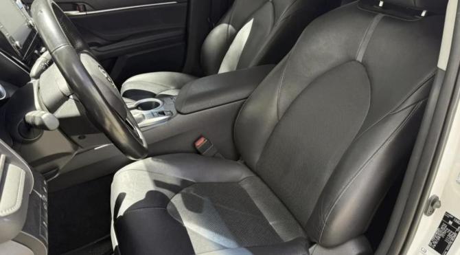 Toyota Camry VIII (XV70) Рестайлинг с пробегом 2021 года, цена 2 690 000 рублей, 47225 км, седан, Автокод Объявления