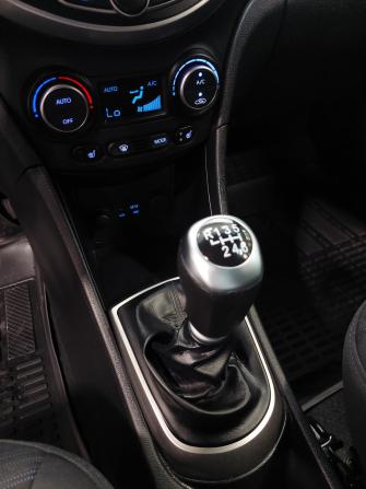 Hyundai Solaris I Рестайлинг с пробегом 2015 года, цена 999 000 рублей, 128200 км, седан, Автокод Объявления