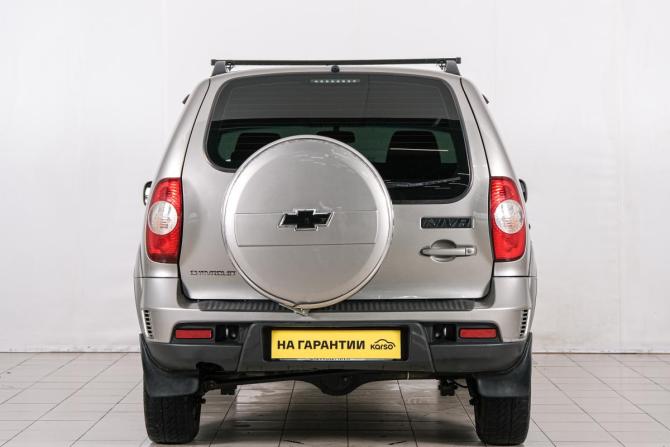 Chevrolet Niva I Рестайлинг с пробегом 2016 года, цена 849 000 рублей, 114000 км, внедорожник, Автокод Объявления