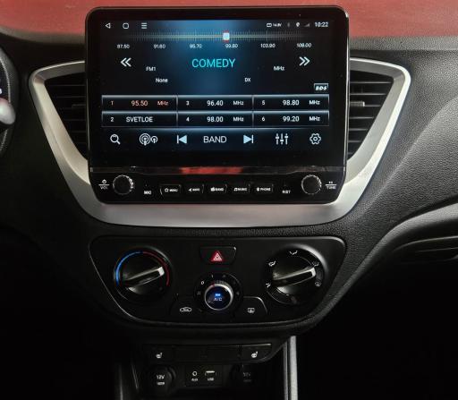Hyundai Solaris II с пробегом 2017 года, цена 875 000 рублей, 195000 км, седан, Автокод Объявления