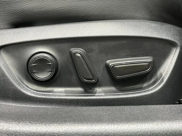 Toyota Camry VIII (XV70) с пробегом 2019 года, цена 2 625 000 рублей, 98627 км, седан, Автокод Объявления