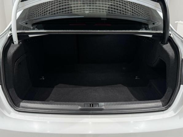 Audi A4 IV (B8) Рестайлинг с пробегом 2013 года, цена 1 831 763 рубля, 167797 км, седан, Автокод Объявления