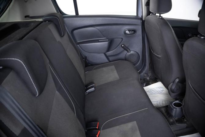 Renault Sandero II Рестайлинг с пробегом 2020 года, цена 1 249 000 рублей, 182600 км, хэтчбек, Автокод Объявления