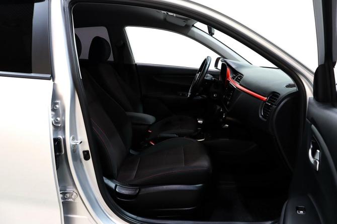 Kia Rio IV Рестайлинг с пробегом 2021 года, цена 1 797 000 рублей, 48000 км, хэтчбек, Автокод Объявления