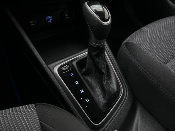 Hyundai Solaris II с пробегом 2020 года, цена 1 330 000 рублей, 150533 км, седан, Автокод Объявления
