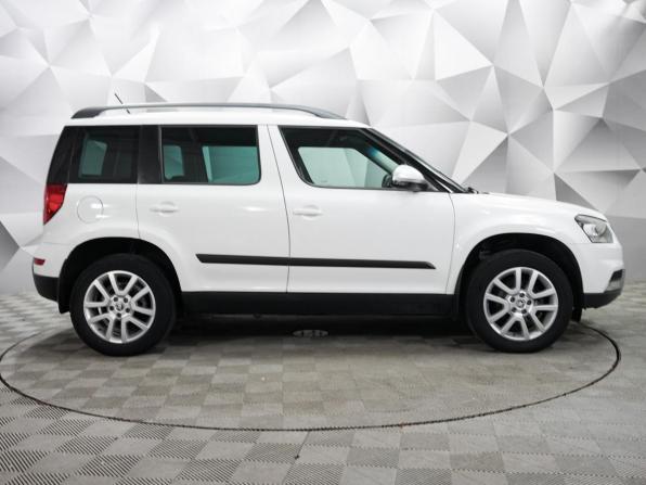 Skoda Yeti I Рестайлинг с пробегом 2014 года, цена 1 196 000 рублей, 122700 км, внедорожник, Автокод Объявления