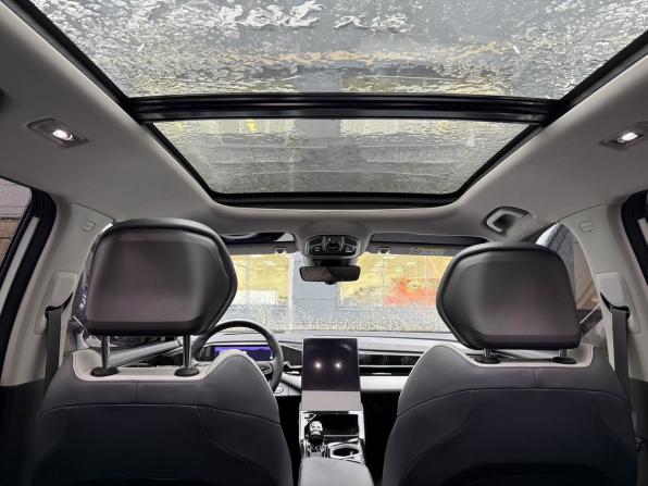 Geely Atlas II с пробегом 2024 года, цена 3 250 000 рублей, 25700 км, внедорожник, Автокод Объявления