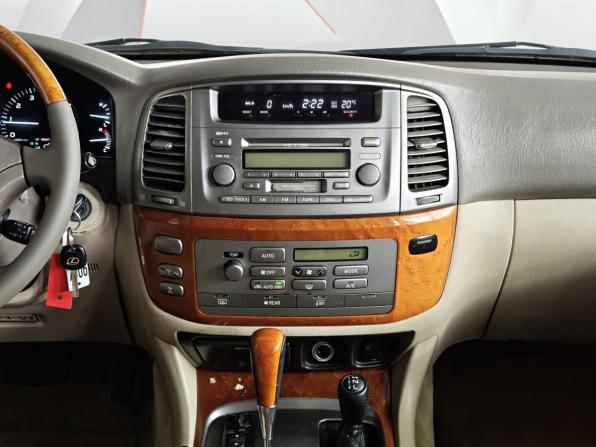Lexus LX II Рестайлинг с пробегом 2006 года, цена 1 635 000 рублей, 278968 км, внедорожник, Автокод Объявления