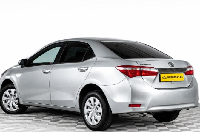 Toyota Corolla XI (E160 E170 E180) с пробегом 2013 года, цена 1 499 000 рублей, 85000 км, седан, Автокод Объявления