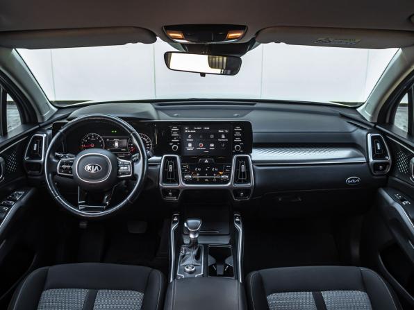 Kia Sorento IV с пробегом 2021 года, цена 3 300 000 рублей, 92040 км, внедорожник, Автокод Объявления