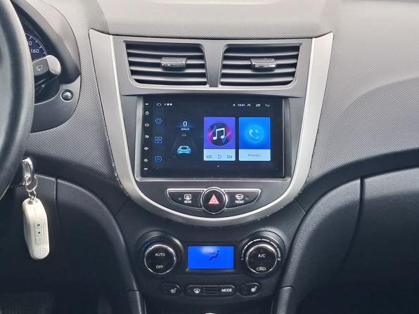 Hyundai Solaris I с пробегом 2013 года, цена 775 000 рублей, 156000 км, седан, Автокод Объявления
