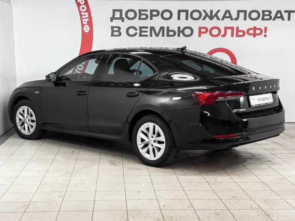 Skoda Octavia IV (A8) с пробегом 2021 года, цена 2 151 000 рублей, 83630 км, лифтбек, Автокод Объявления