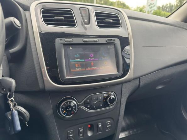 Renault Sandero II с пробегом 2014 года, цена 830 000 рублей, 115150 км, хэтчбек, Автокод Объявления