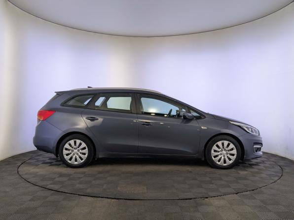 Kia Ceed II Рестайлинг с пробегом 2018 года, цена 1 300 000 рублей, 171570 км, универсал, Автокод Объявления
