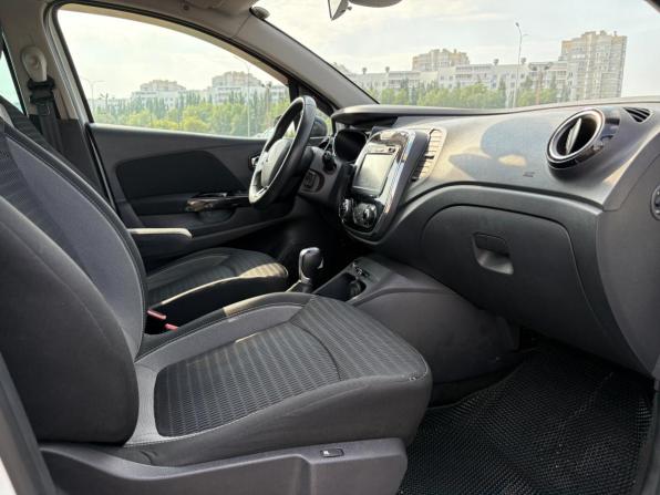 Renault Kaptur I с пробегом 2016 года, цена 1 075 000 рублей, 139850 км, внедорожник, Автокод Объявления