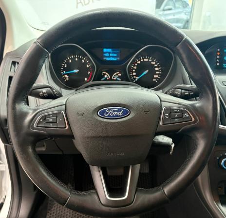 Ford Focus III Рестайлинг с пробегом 2016 года, цена 849 000 рублей, 267589 км, хэтчбек, Автокод Объявления