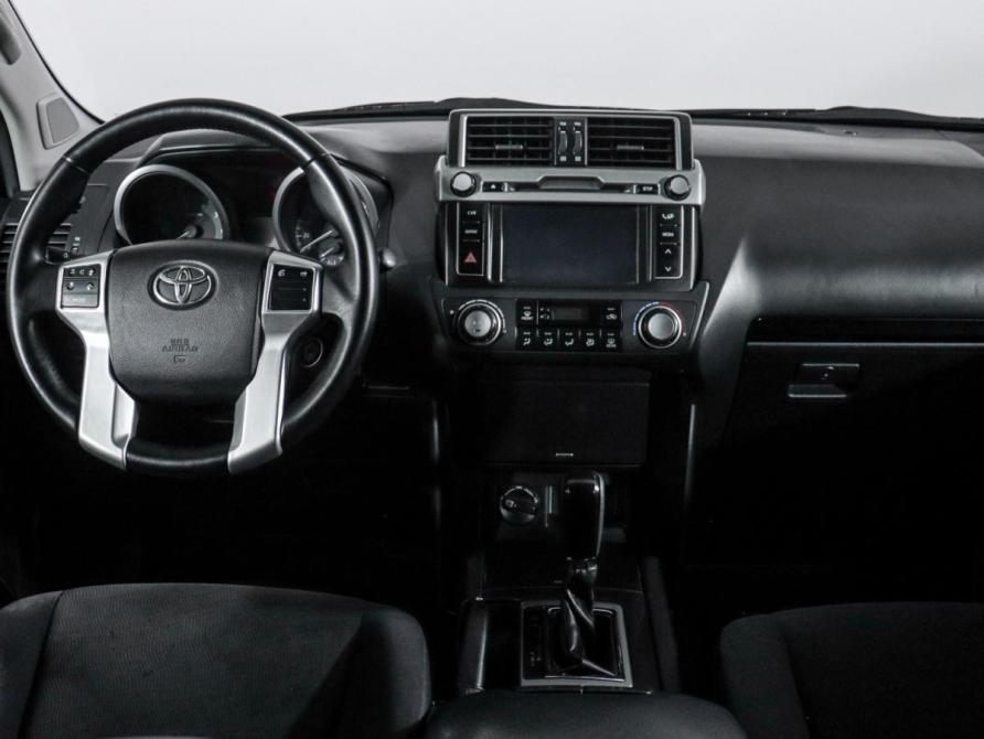 Toyota Land Cruiser Prado 150 Series Рестайлинг 1 Москва  - изображение 12
