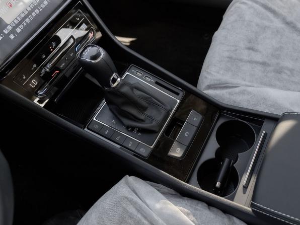 Skoda Superb III Рестайлинг с пробегом 2025 года, цена 3 400 000 рублей, 25 км, лифтбек, Автокод Объявления