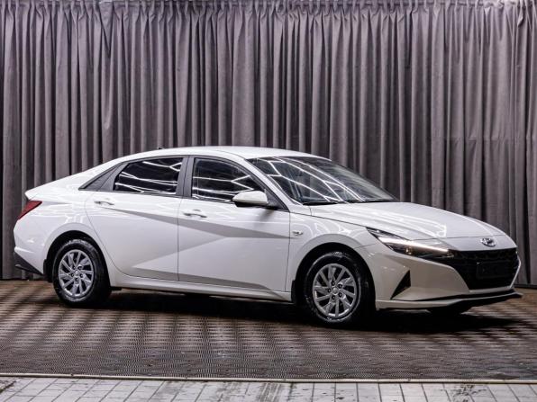 Hyundai Elantra VII (CN7) с пробегом 2022 года, цена 1 695 000 рублей, 72371 км, седан, Автокод Объявления