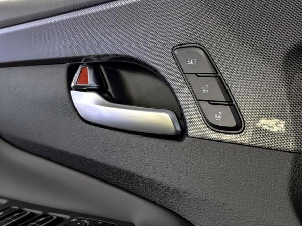 Hyundai Santa Fe IV Рестайлинг с пробегом 2022 года, цена 4 250 000 рублей, 68249 км, внедорожник, Автокод Объявления