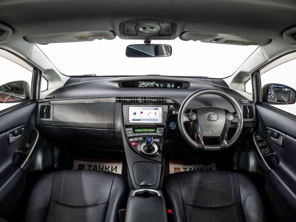 Toyota Prius III Рестайлинг (XW30) с пробегом 2014 года, цена 1 250 500 рублей, 180900 км, лифтбек, Автокод Объявления